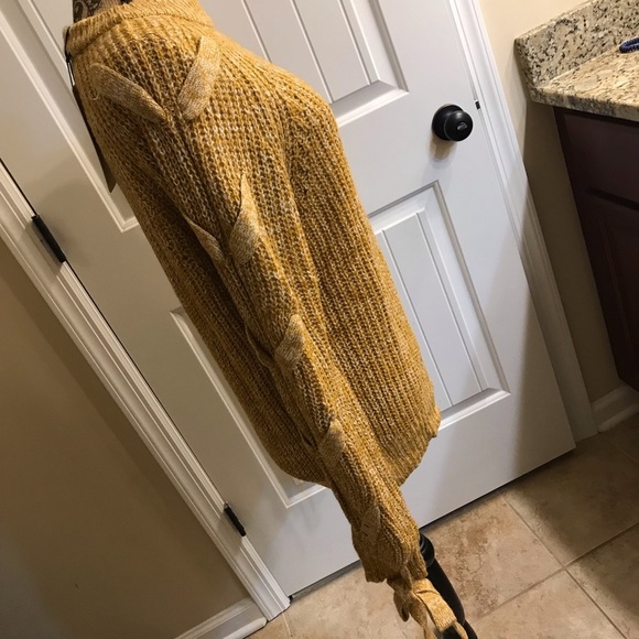 💛LOVE TREE Tie Sweater - Picture 3 of 8